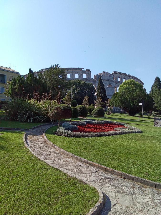 Hotel Soba Arena Pula Exterior foto